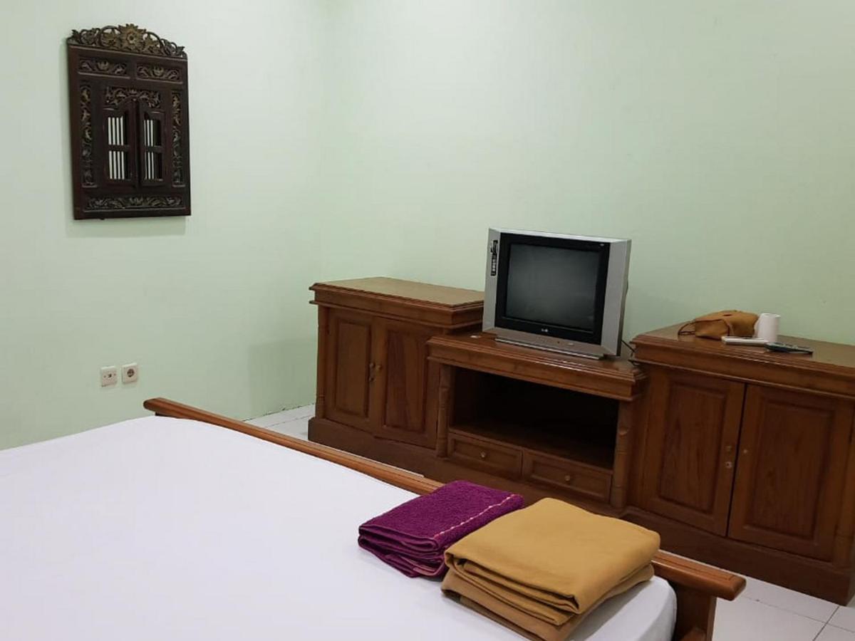 Embe Pitoe Syariah Gejayan Mitra Reddoorz Otel Pakualaman Dış mekan fotoğraf