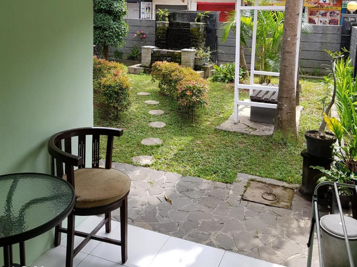Embe Pitoe Syariah Gejayan Mitra Reddoorz Otel Pakualaman Dış mekan fotoğraf